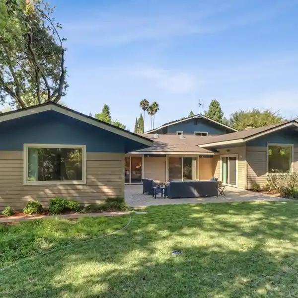UPDATED SOUTH DAVIS ESTATE