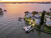 TIMELESS HOME HOME IN  BELLEAIR’S MOST AFFLUENT COMMUNITIES