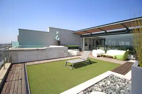 Unique Penthouse in Houghton Estate