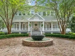 Craftsmanship and Charm on Expansive Oak-spotted Estate