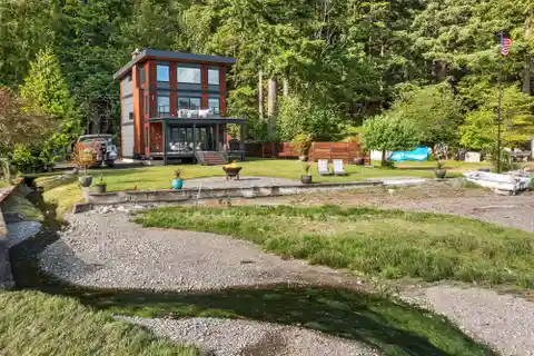 Modern Comfort Meets Hood Canal Waterfront Living