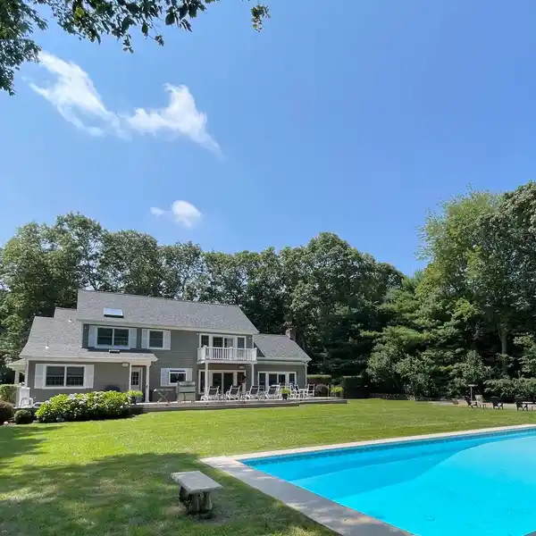 FIVE BEDROOM RENTAL HOME ON A SECLUDED CUL-DE-SAC