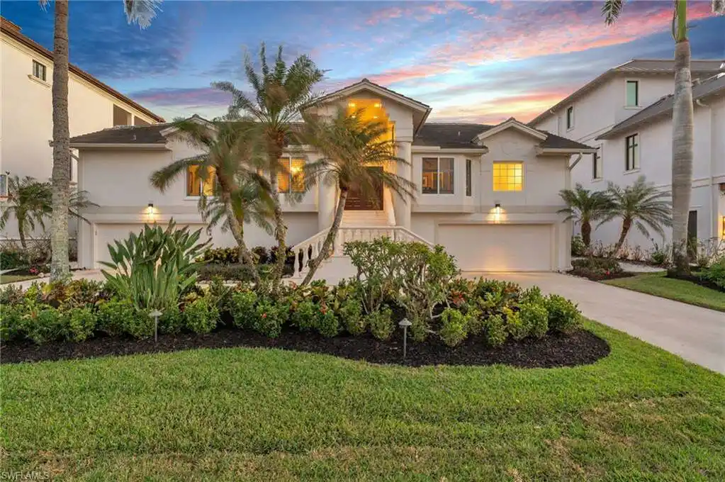 Stunning and Spacious Pool Home with Gulf Access