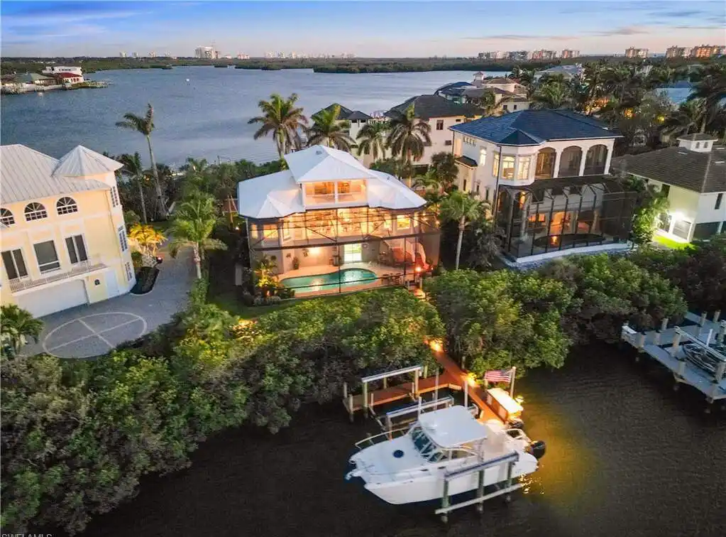 Stunning Home on a Tranquil Peninsula in Barefoot Beach
