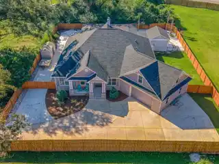Private Estate with Gunite Pool & Pavilion
