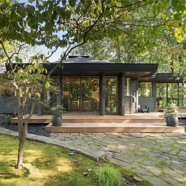 ORGANIC ARCHITECTURE WITH MODERN LUXURY