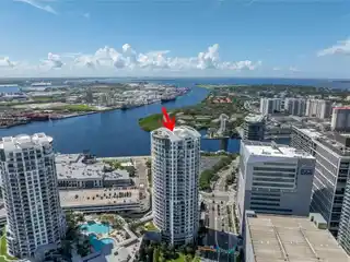 Exquisite Penthouse in the Towers of Channelside