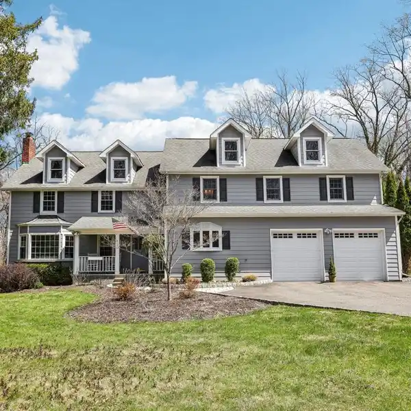 CHARM AND COMFORT WITH MODERN CONVENIENCE