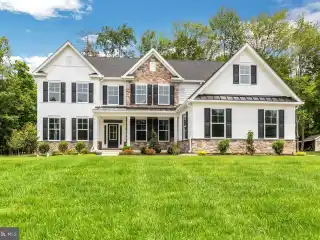 New Construction Home in a Very Desirable Location