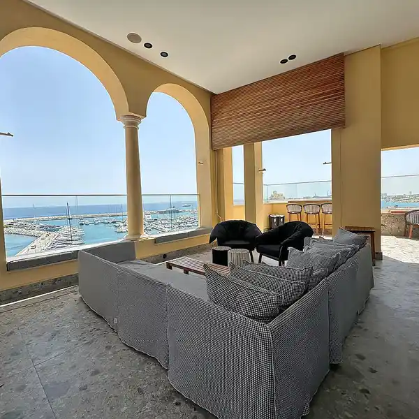 LUXURY PENTHOUSE IN THE PRESTIGIOUS LIMASSOL MARINA