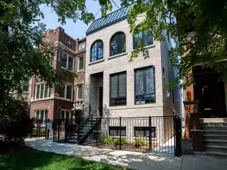 Remarkable New Construction Home in Roscoe Village