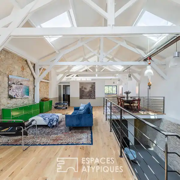 FORMER CARPENTRY WORKSHOP TURNED CONTEMPORARY LOFT