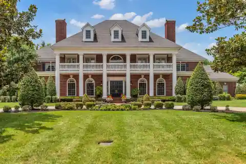 Custom Residence in Sought-After Northwoods Estates