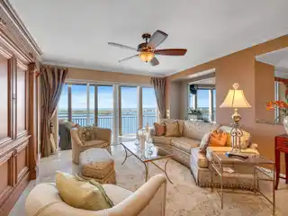 Spacious High-Floor Residence in Estancia with Uninterrupted Views