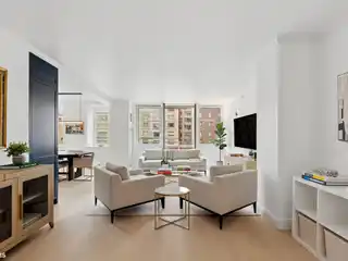Flawless Home in the Empire Condominium