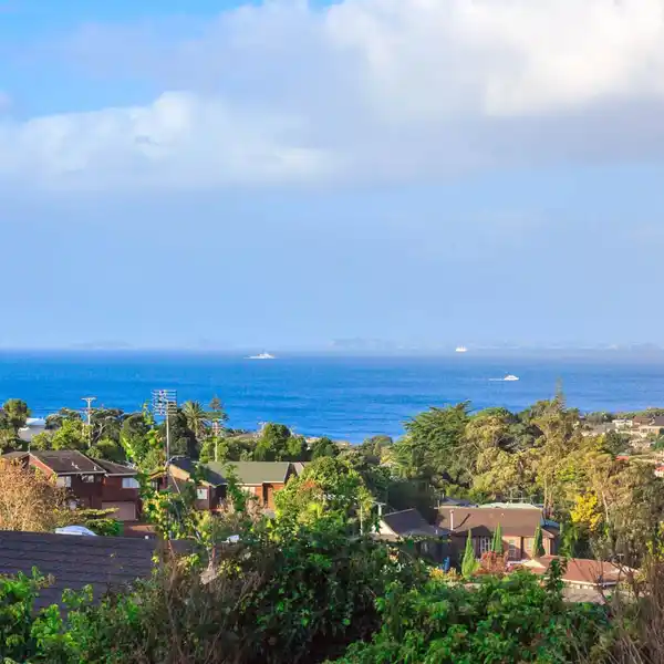 CHARMING BUNGALOW WITH GREAT POTENTIAL