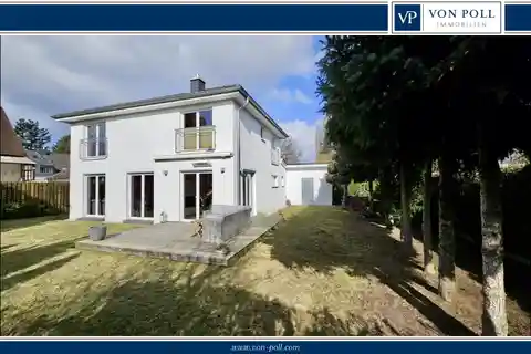 Modern Home with a Spacious Plot