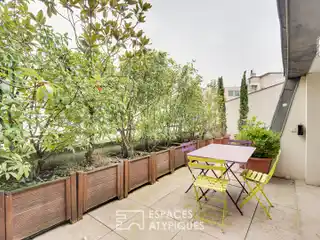 Duplex in the Prestigious Triangle D'or