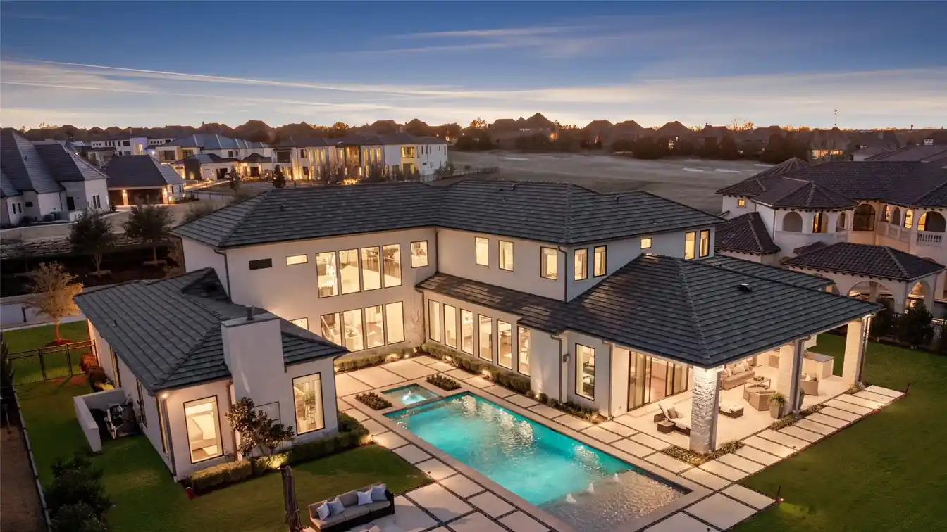 Premier Property in Exclusive Wimberly Place