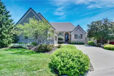 Upgraded Home in the Club Villas of the Links of Lionsgate