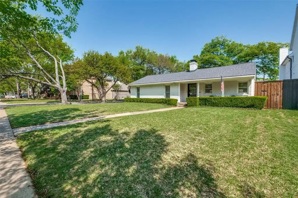 Thoughtfully Renovated Cottage