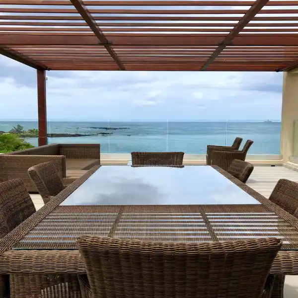 SPACIOUS PENTHOUSE AT OCEAN GARDEN 2