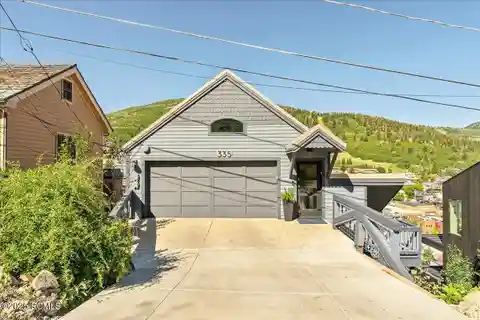 Charm and Comfort with Breathtaking Views