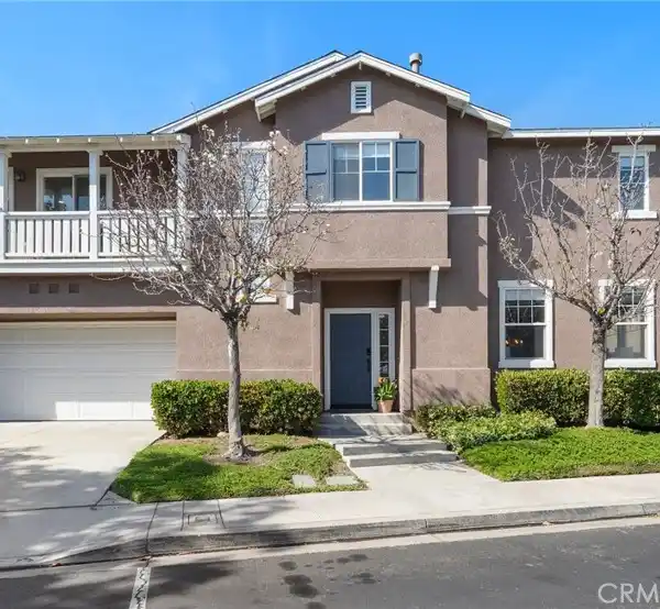 BEAUTIFUL HOME IN AN EXCLUSIVE COMMUNITY