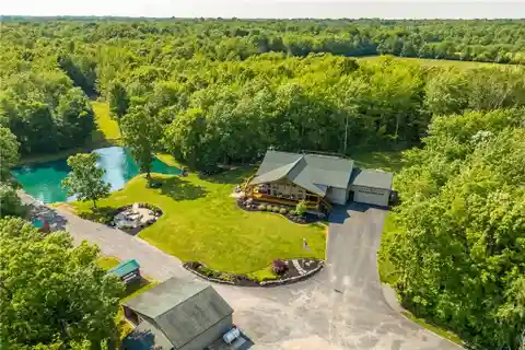 Secluded 43-plus-acre Paradise
