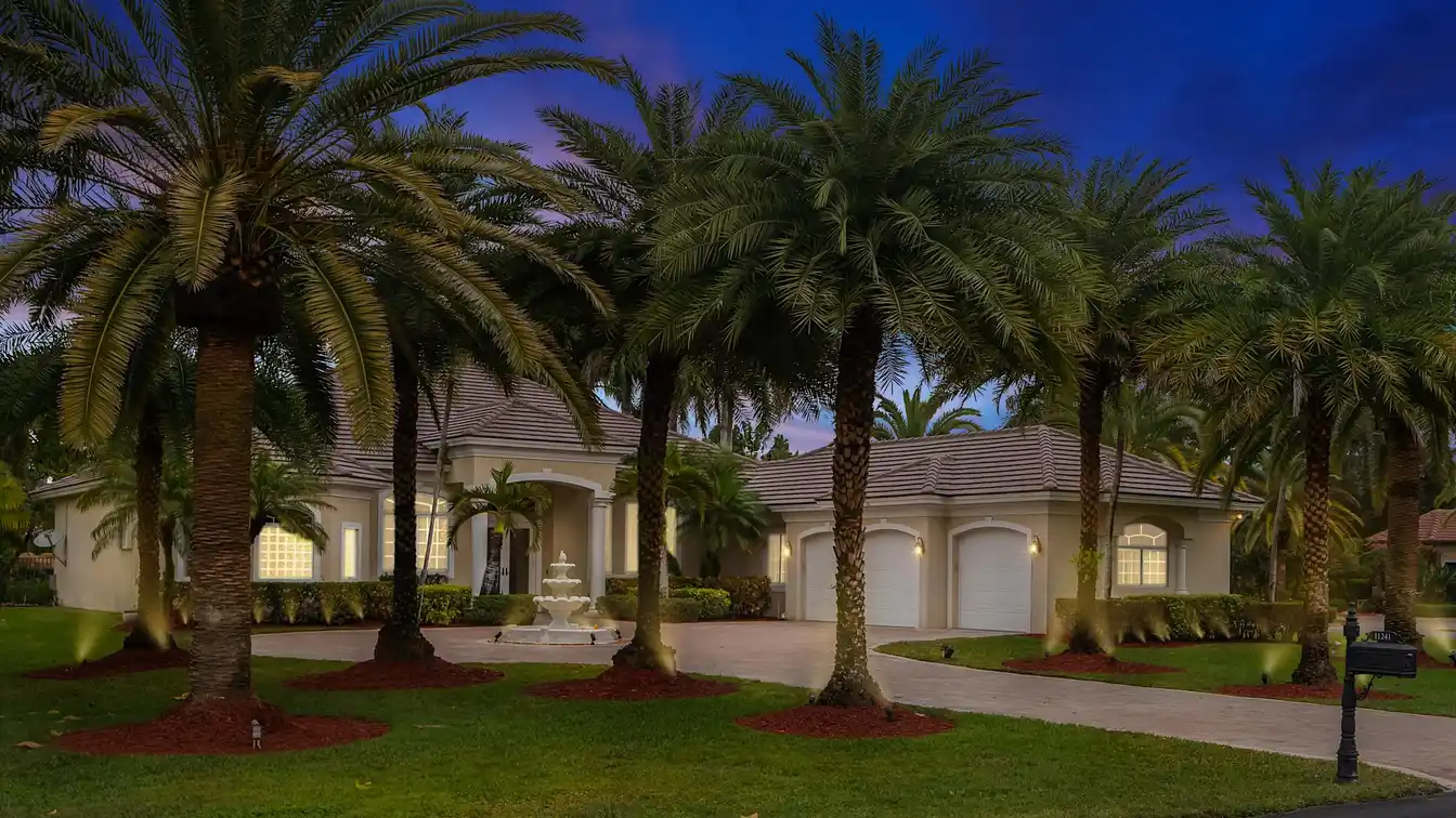 Custom Home on a Corner Lot in Exclusive Crystal Groves Estates