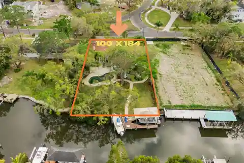 Oversized Lot on the Canal with Direct Access to Tampa Bay