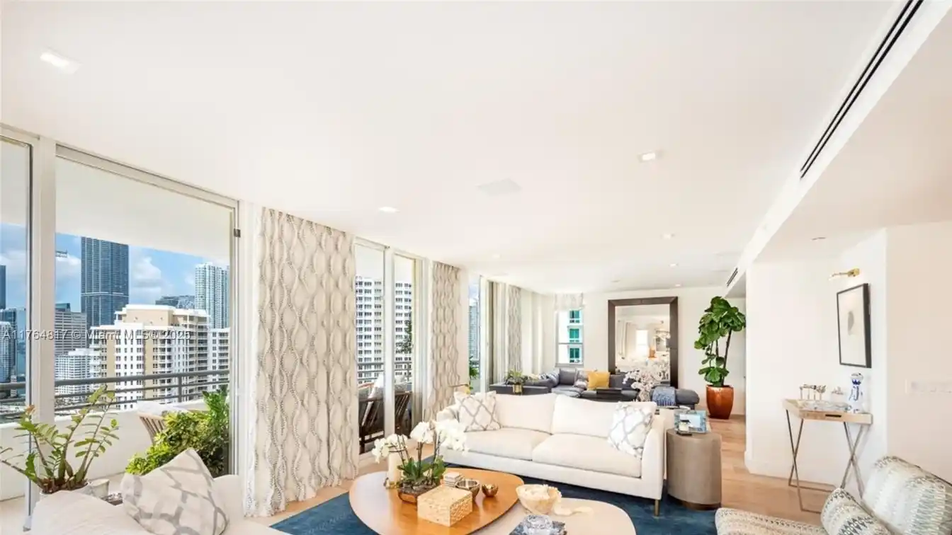 Exquisitely Upgraded Lower Penthouse