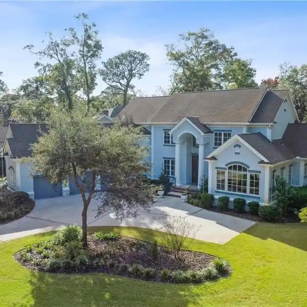 LUXURY AND FUNCTIONALITY IN A GREAT LOCATION