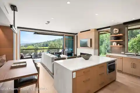 Exceptional Residence in Snowmass Village