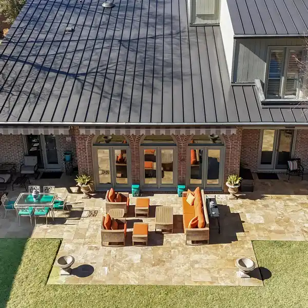 TIMELESS DESIGN WITH SPECTACULAR UPDATES