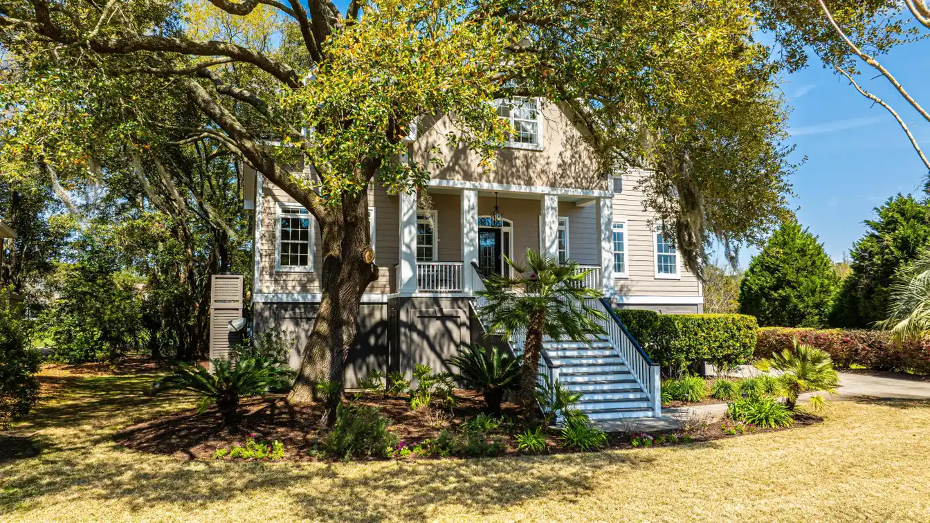 Perfect Blend of Modern Comfort and Lowcountry Elegance