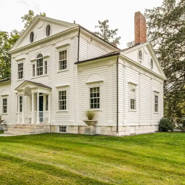 MASTERFULLY RESTORED FEDERAL ADAMS-STYLE RESIDENCE