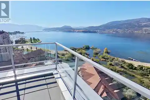 Exquisite Luxury Sub-Penthouse Condo