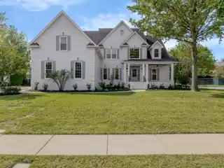 Completely Renovated Home in Desirable Northwoods