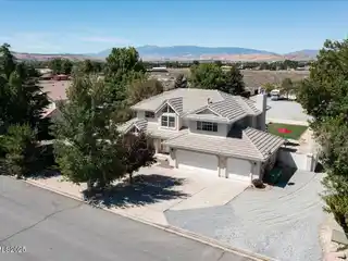 Serene Country Living with Modern Convenience