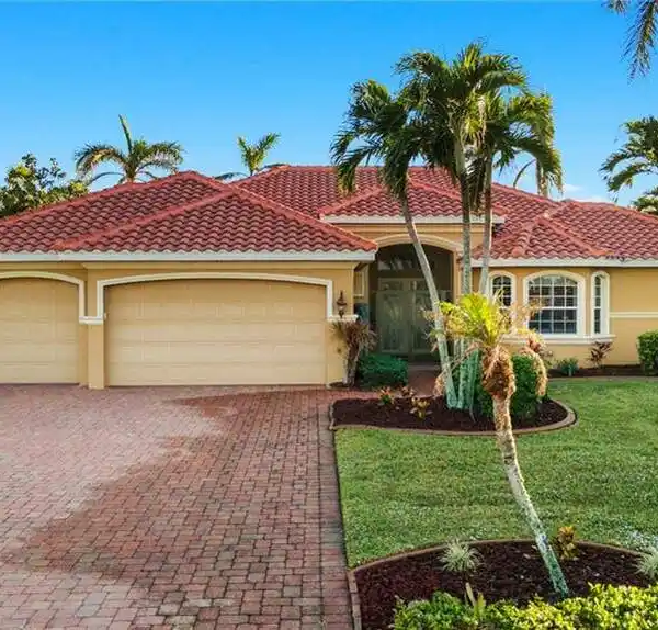 RESORT-STYLE LIVING WITH UNPARALLELED LUXURY AND COMFORT
