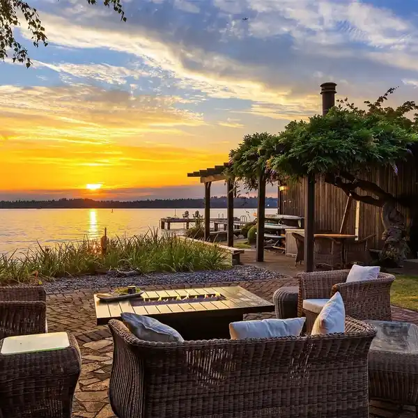 PRIME KIRKLAND WATERFRONT