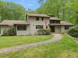 Dramatic Mid-century Modern Home