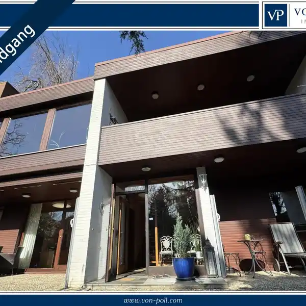 CHARMING HOME ON A SPACIOUS PLOT