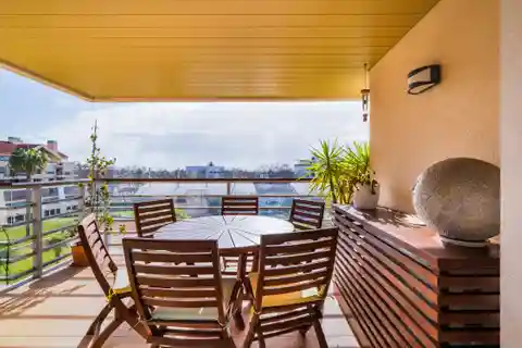 Four Bedroom Private Condominium at Cascais Center