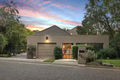 Breathtaking Estate Overlooking Sailor Bar