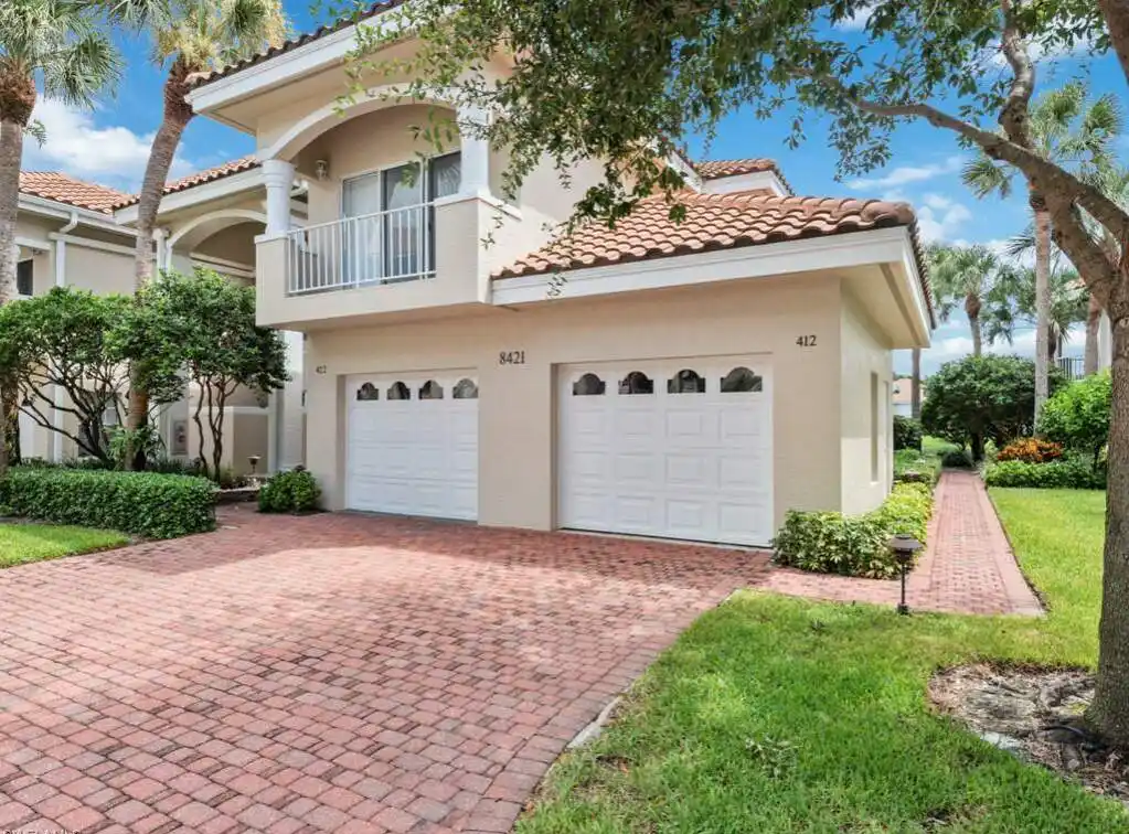 First Floor Coach Home in a Fabulous Beach Community