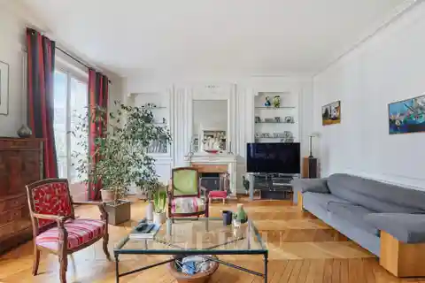 Beautifully Detailed Luxury Apartment