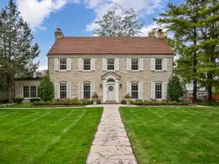 Beautifully Renovated Lannon Stone Luxury Residence