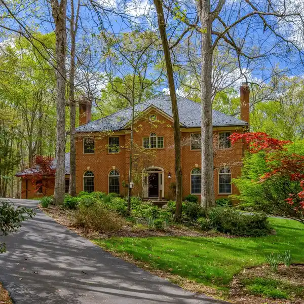 PRIVATE COUNTRY RETREAT